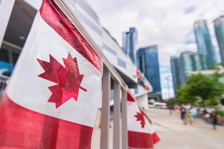 如何办理香港人的内地出生公证用于加拿大移民之用？